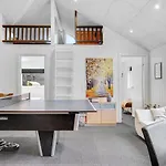 Vakantiehuis 4 Bedroom Stunning In *