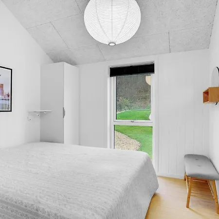 Prázdninový dům 4 Bedroom Stunning In